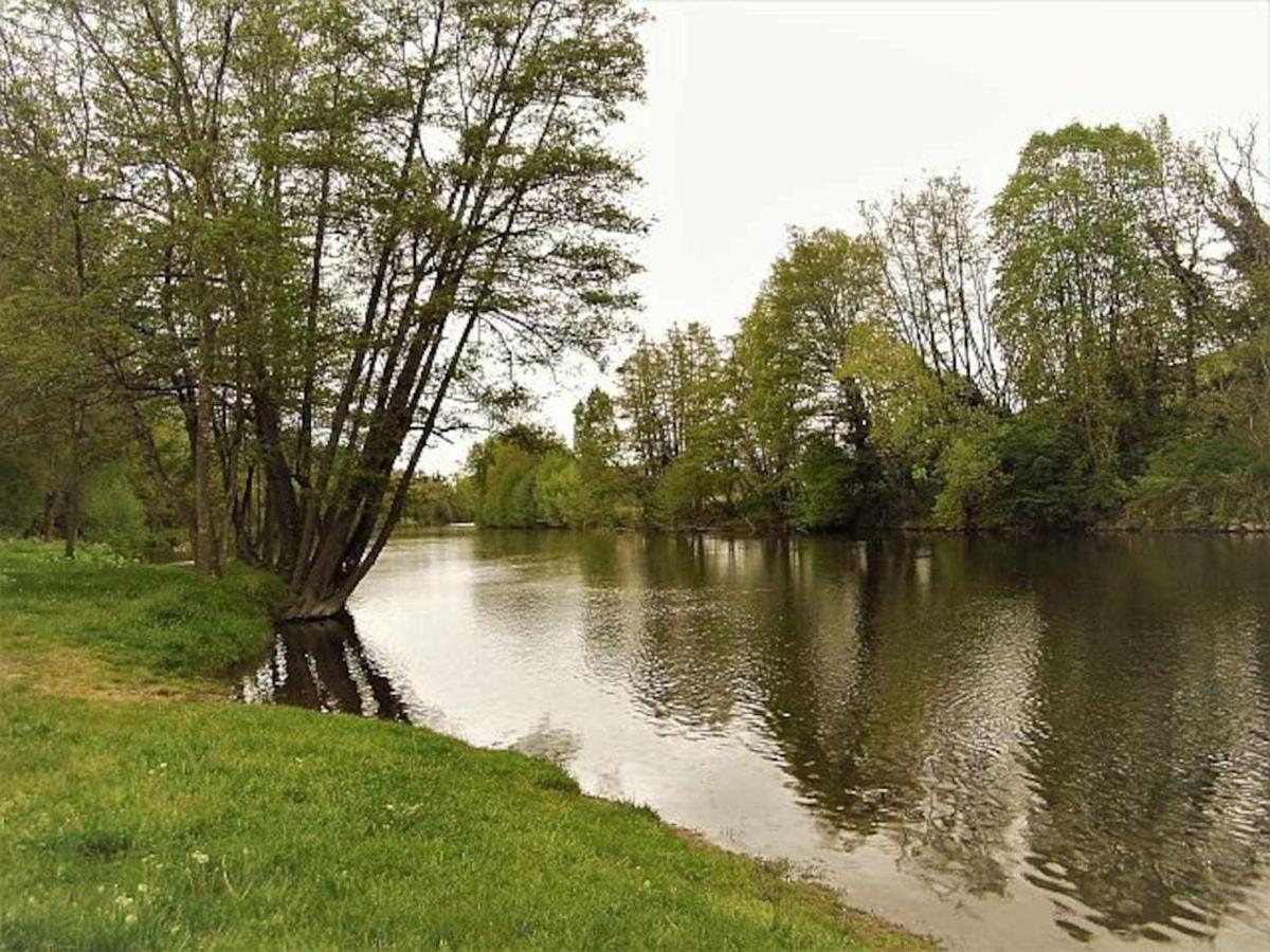 Joli Petit T4 Confortable Au Bord De Leau Vieille-Brioude Eksteriør bilde